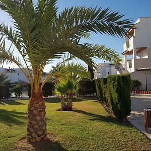 duplex-extraordinario-en-vera-playa.es-andalucia.com/